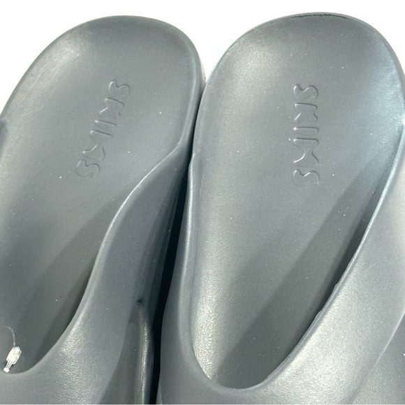 SKIMS Molded Sandal Flip Flop Platform Gunmetal Grey Women's Size 41/10, NWoT - Picture 10 of 16